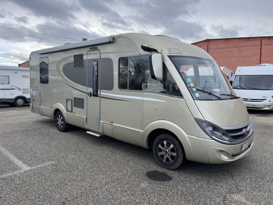camping car BURSTNER aviano 727 mod&egrave;le 2015